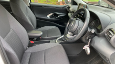 Toyota Yaris 1.5 Hybrid Icon 5dr CVT Hybrid Hatchback